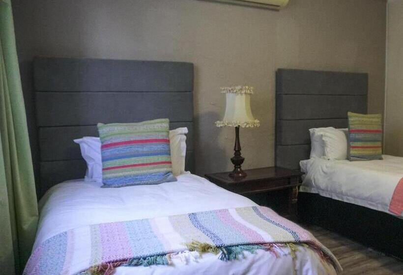 标准间, Fatmols Guest Lodge