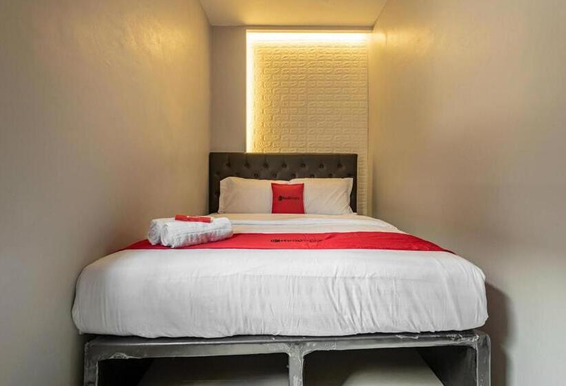 Номер Economy, Reddoorz Near Tanjung Duren 2