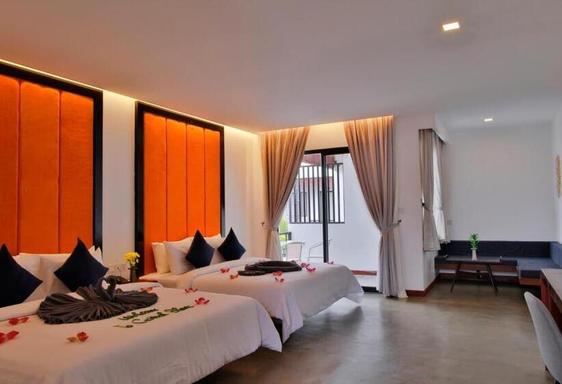 スイート（家族用）, Central Corner Suite