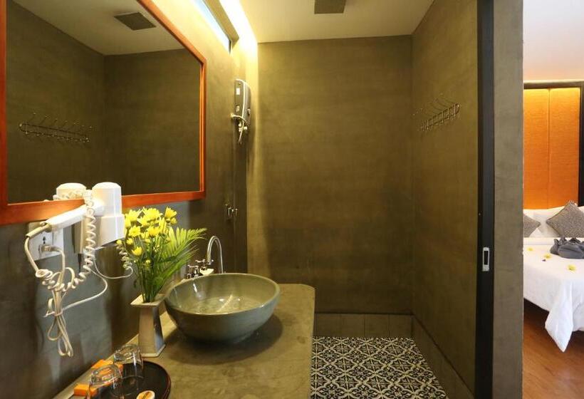 スイート(家族用), Central Corner Suite