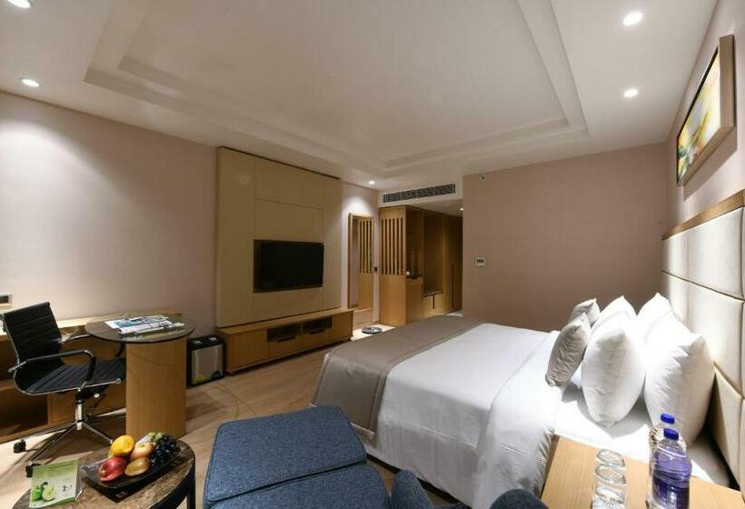 اتاق لوکس, Harsha The Fern Shivamogga