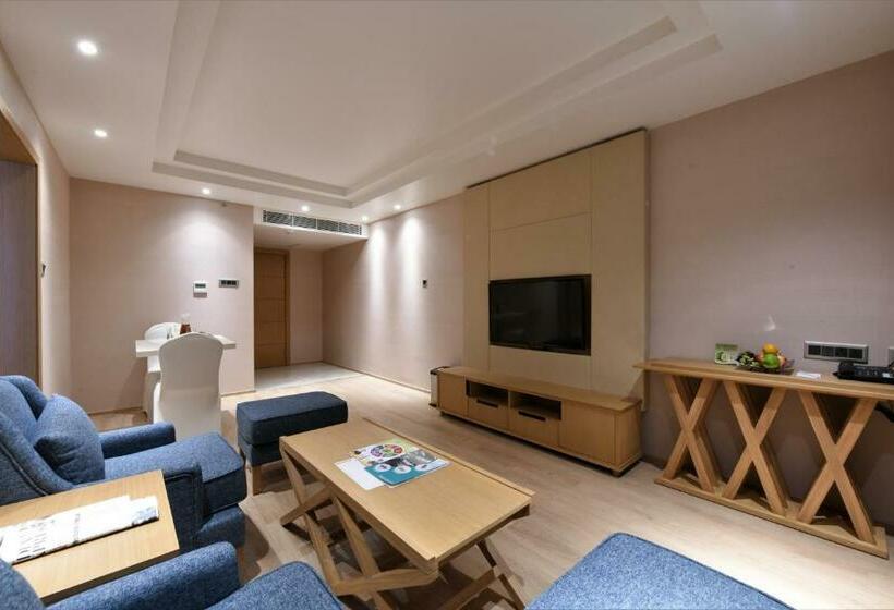 سوییت خانوادگی, Harsha The Fern Shivamogga