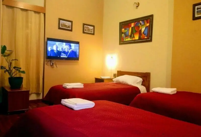 اتاق استاندارد سه نفره, Hostal Cagnapa Restobar