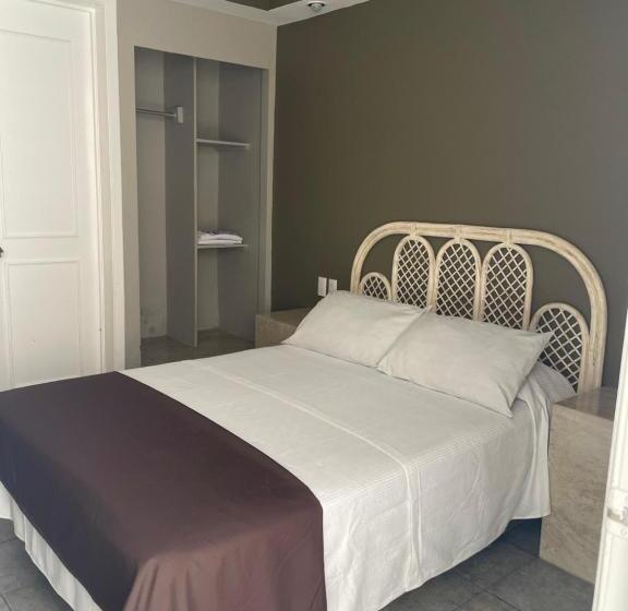 اتاق استاندارد, Rias