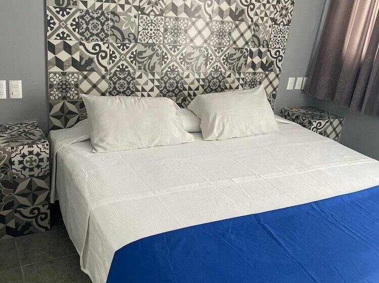 اتاق استاندارد, Rias