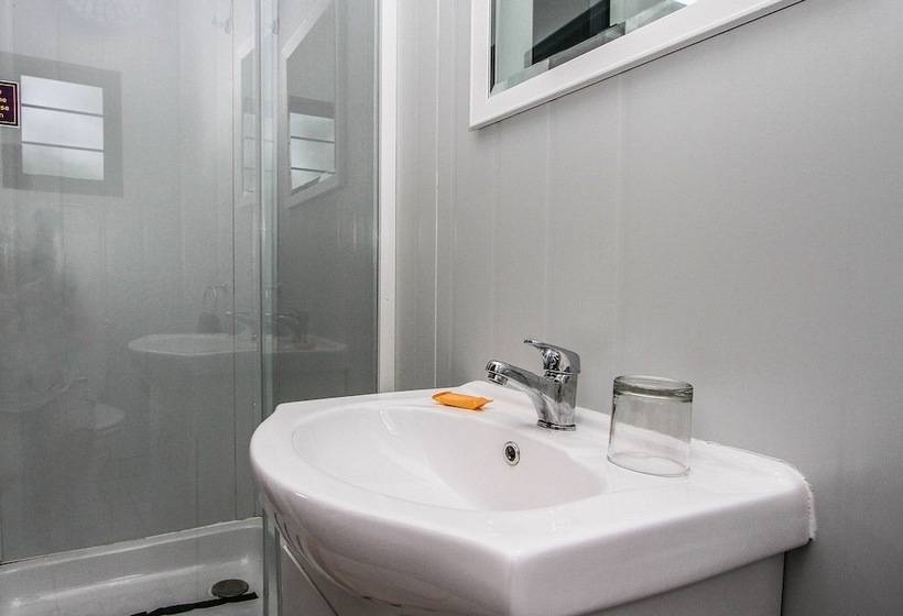 غرفة قياسية, Sleepover Lanseria