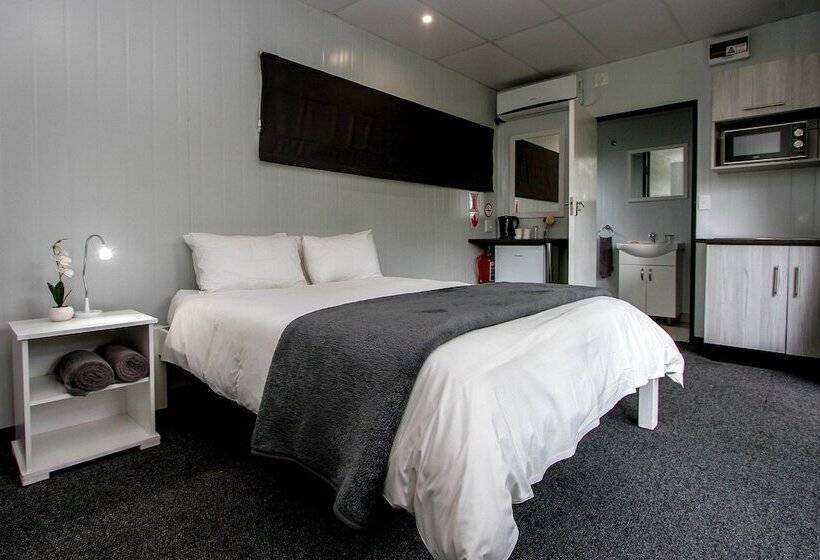 غرفة قياسية, Sleepover Lanseria