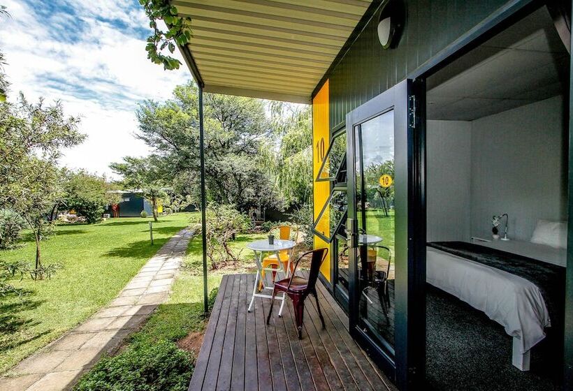 غرفة قياسية, Sleepover Lanseria