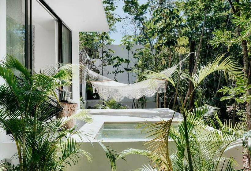 ビラホテル１ベッドルーム, Jungle Lodge Boutique Hotel   Adults Only