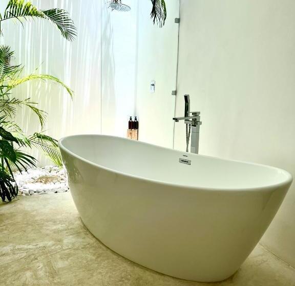 ツーベッドルーム　ヴィラ, Jungle Lodge Boutique Hotel   Adults Only