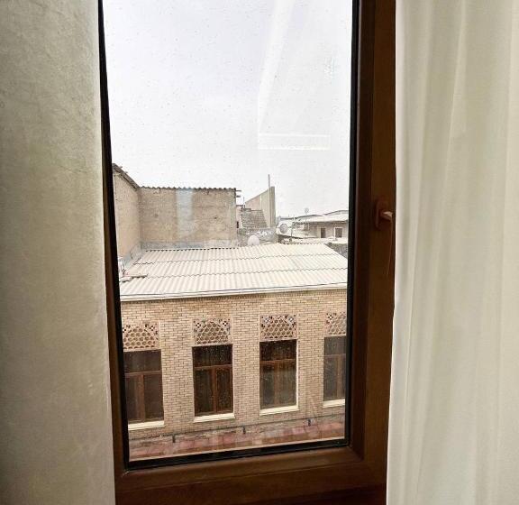 デラックスの４人部屋, Rahmat Guesthouse