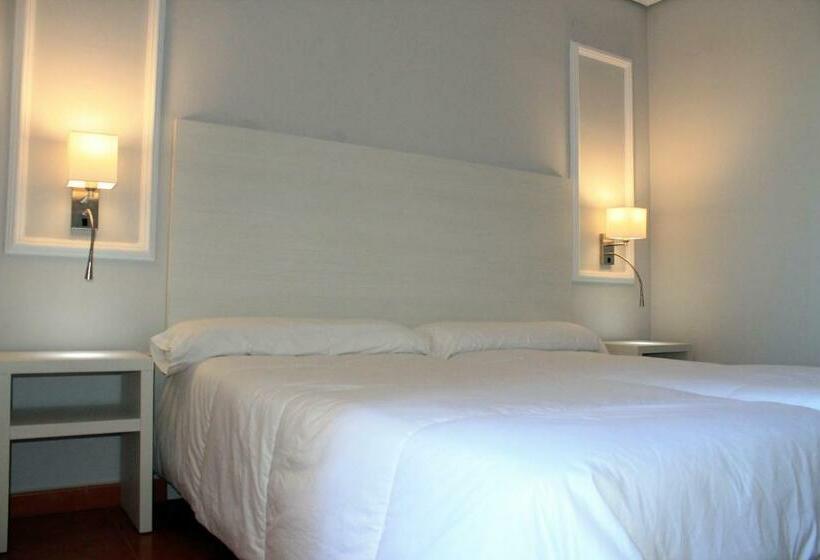 스탠다드 방갈로, Bahia Sur