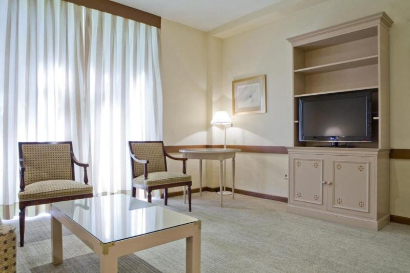 سوییت, Espahotel Plaza Basílica