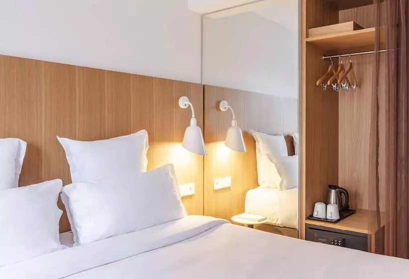 スーペリアールーム, 9hotel Republique