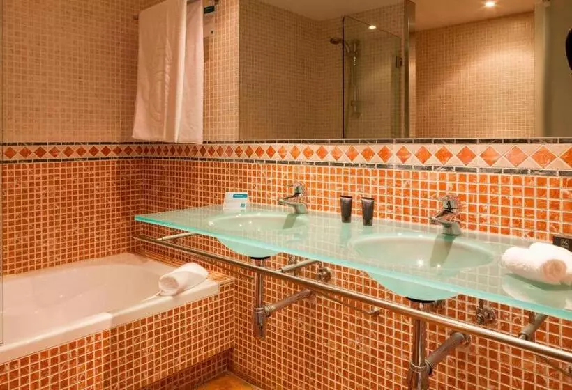 اتاق استاندارد با تخت بزرگ, Ac Hotel Palacio De Santa Ana By Marriott