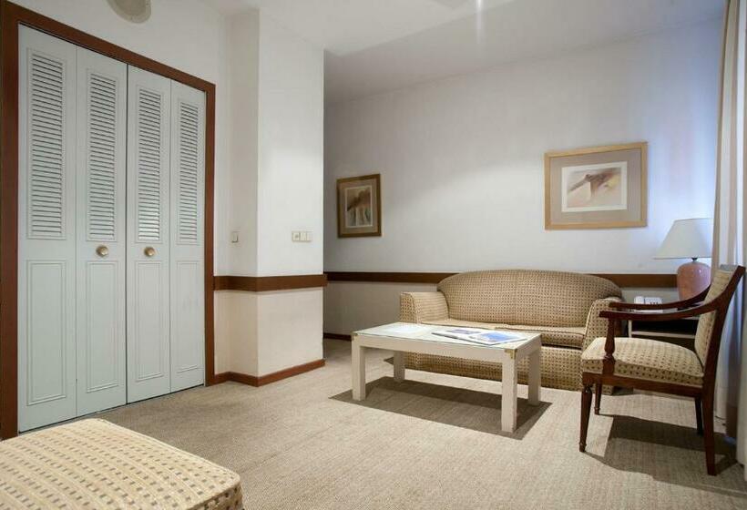 استودیوی استاندارد, Espahotel Plaza Basílica