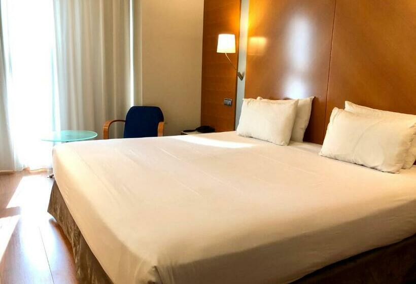 سوییت جونیور, Exe Plaza