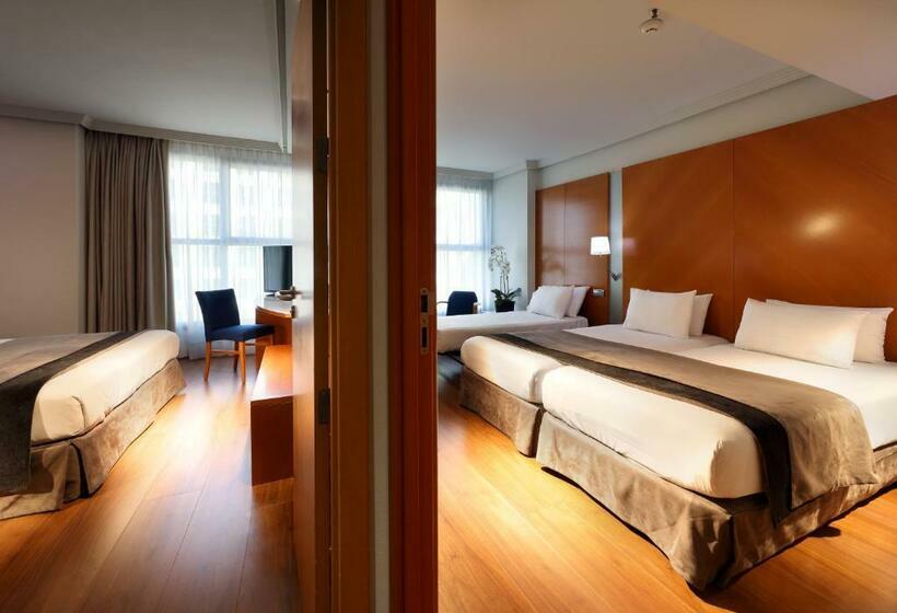 اتاق خانوادگی, Exe Plaza