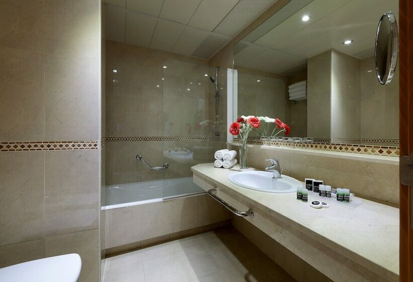 اتاق کلاب, Exe Plaza