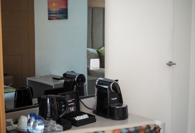 غرفة قياسية لذوى الاحتياجات الخاصة, The One Grand Hotel da Póvoa