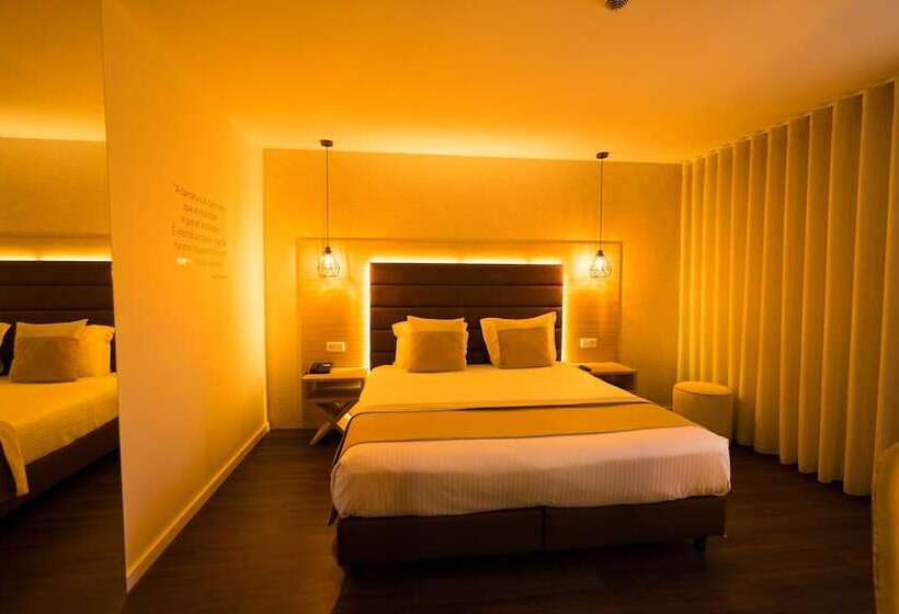 غرفة قياسية لذوى الاحتياجات الخاصة, The One Grand Hotel da Póvoa