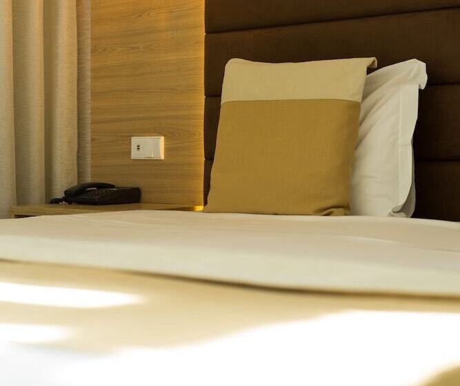 غرفة قياسية فردية, The One Grand Hotel da Póvoa