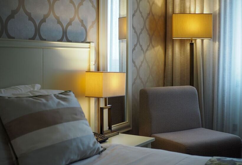 Номер Deluxe Вид на Море, The One Grand Hotel da Póvoa