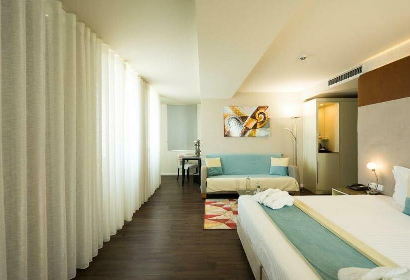 غرفة قياسية, The One Grand Hotel da Póvoa