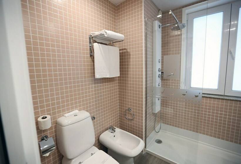 غرفة قياسية, The One Grand Hotel da Póvoa