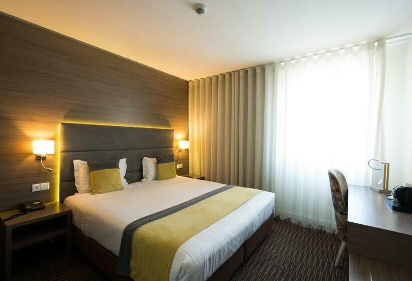 غرفة سوبيريور مطلّة علي البحر, The One Grand Hotel da Póvoa