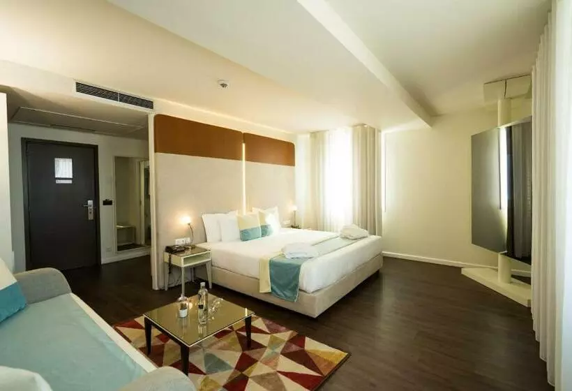 デラックスジュニアスイート, The One Grand Hotel da Póvoa