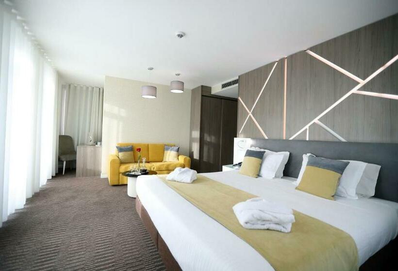 Полулюкс Повышенной Комфортности, The One Grand Hotel da Póvoa