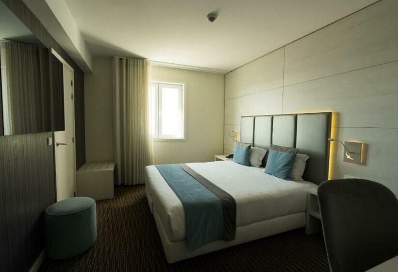 غرفة سوبيريور مطلّة علي البحر, The One Grand Hotel da Póvoa