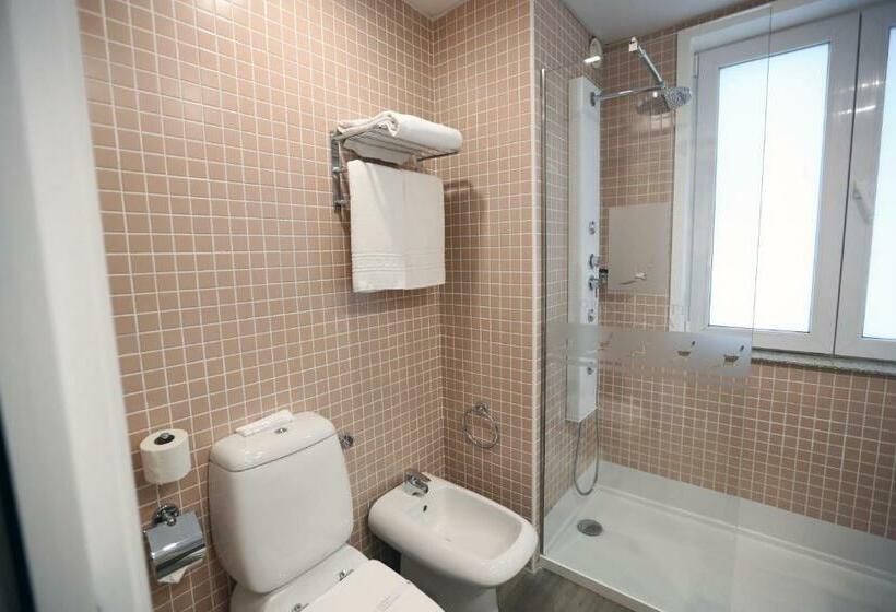 غرفة سوبيريور مطلّة علي البحر, The One Grand Hotel da Póvoa