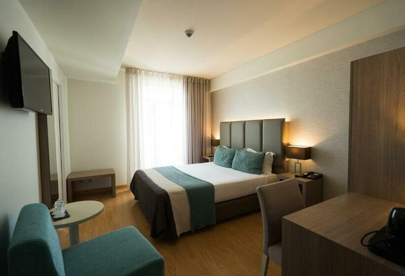 غرفة سوبيريور مطلّة علي البحر, The One Grand Hotel da Póvoa