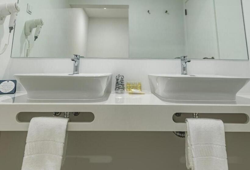 ファミリールーム, Mh Atlantico