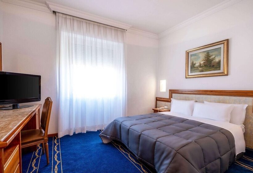 اتاق استاندارد, Quality Hotel Nova Domus