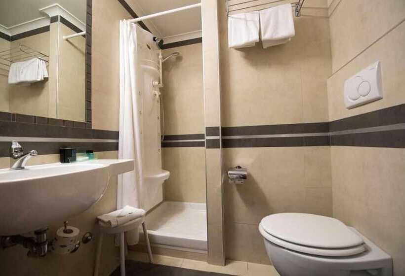 اتاق استاندارد یک نفره, Quality Hotel Nova Domus