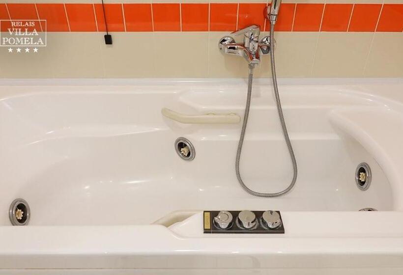 חדר משפחתי, Relais Villa Pomela