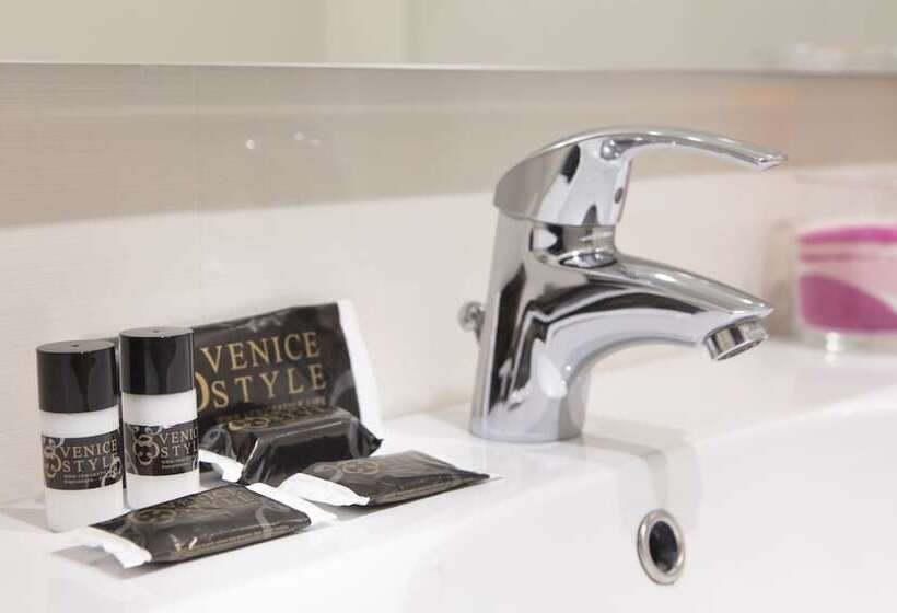 이코노미 룸, Smart Hotel Holiday