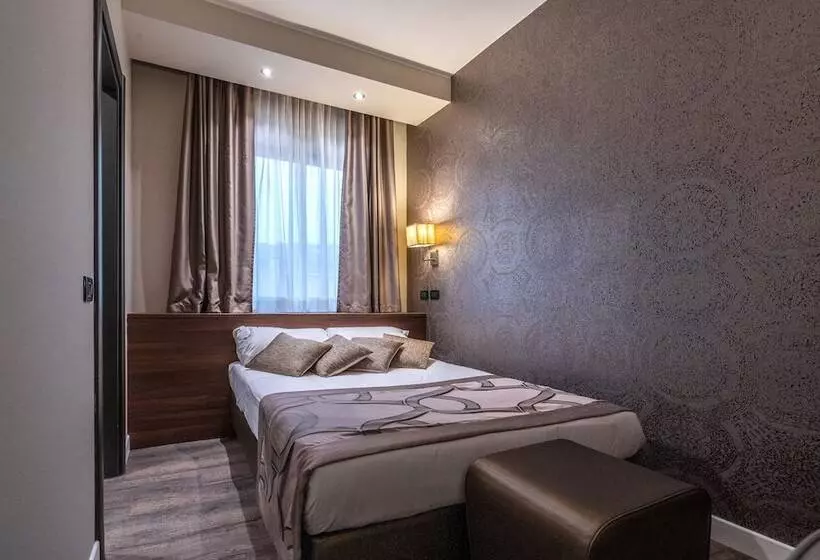اتاق اکونومی, Smart Hotel Holiday