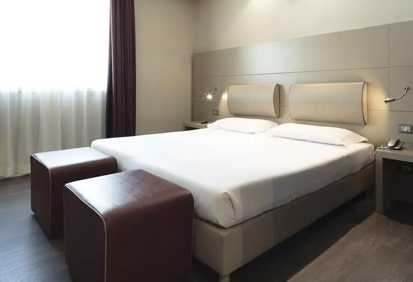 اتاق کلاسیک, Smart Hotel Holiday