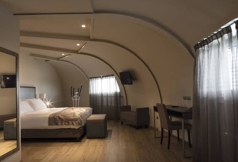 패밀리 룸, Smart Hotel Holiday