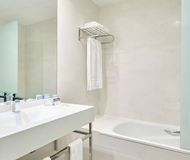 اتاق استاندارد سه نفره, Vp Jardin De Recoletos