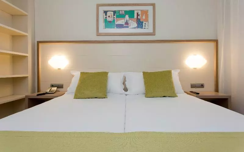 آپارتمان کلاسیک 1 خوابه, Insotel Cala Mandia Resort