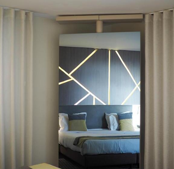 جناح جونيور ديلوكس, The One Grand Hotel da Póvoa