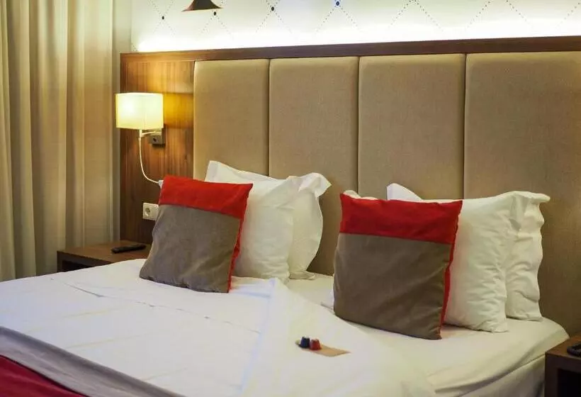 シティビューのデラックスルーム, The One Grand Hotel da Póvoa