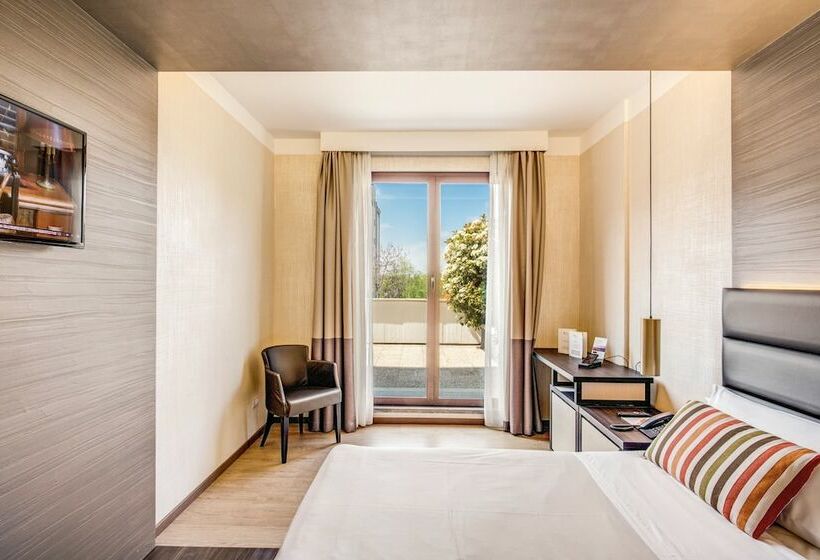 חדר קומפורט, Warmthotel