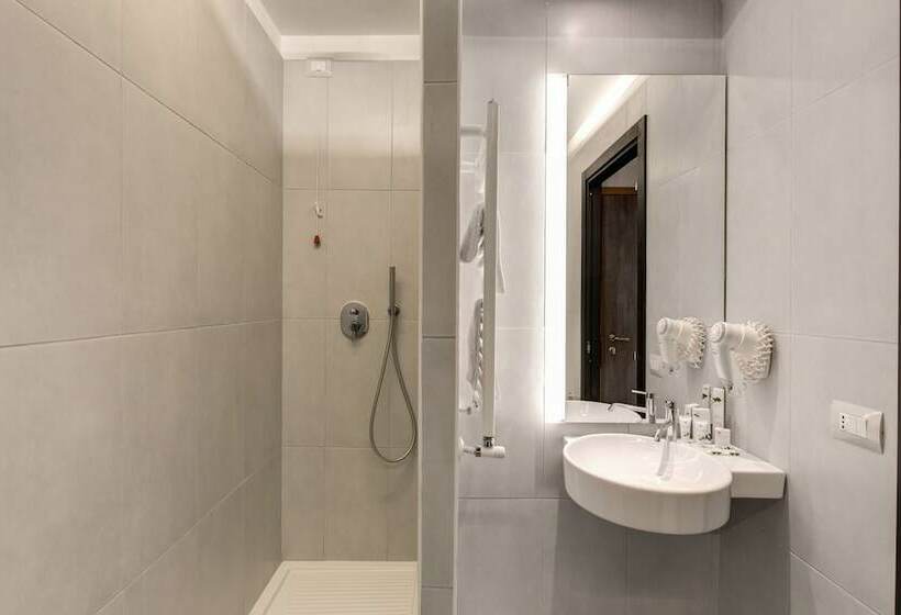 חדר קומפורט, Warmthotel