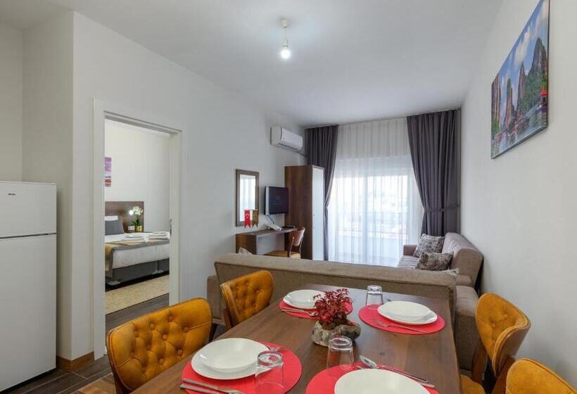 سوییت لوکس, Grand Gulluk Hotel & Spa City Cender Antalya